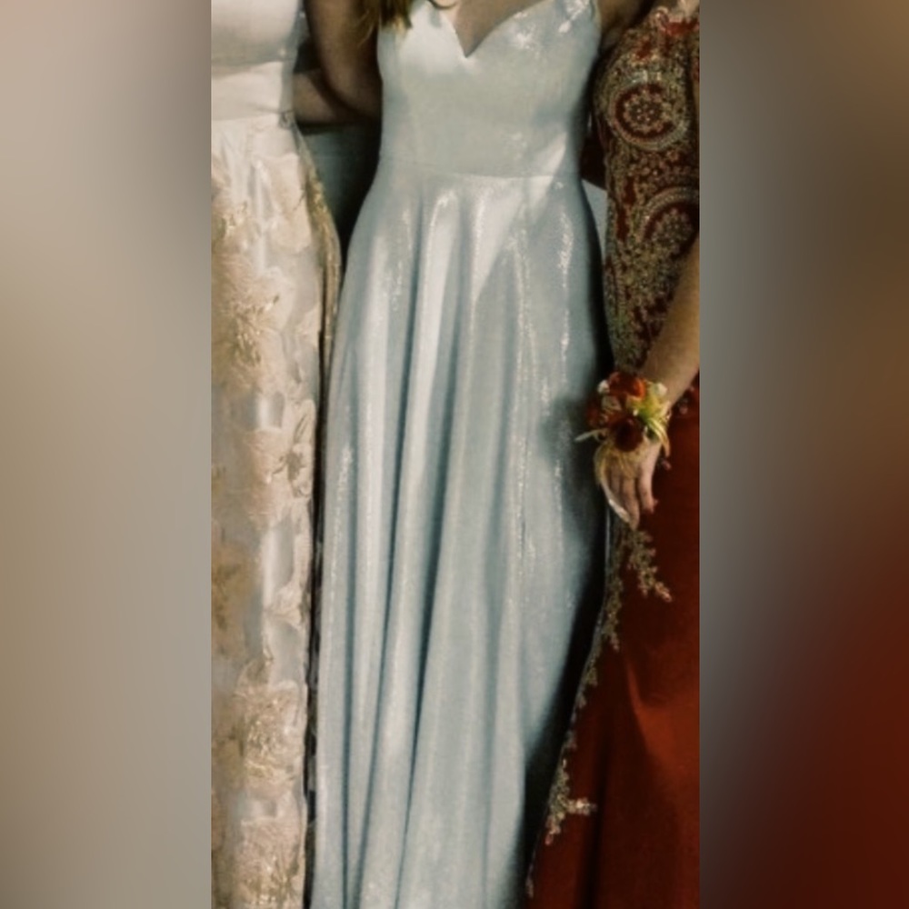 white sparkly prom dress with pockets